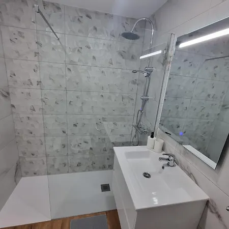 Casa Liotro 2, Comfortable, Panoramic,central, Near The Sea,swimming Pool,wifi,terrace Apartamento