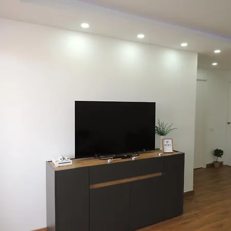 Casa Liotro 2, Comfortable, Panoramic,central, Near The Sea,swimming Pool,wifi,terrace Los Cristianos (Tenerife)