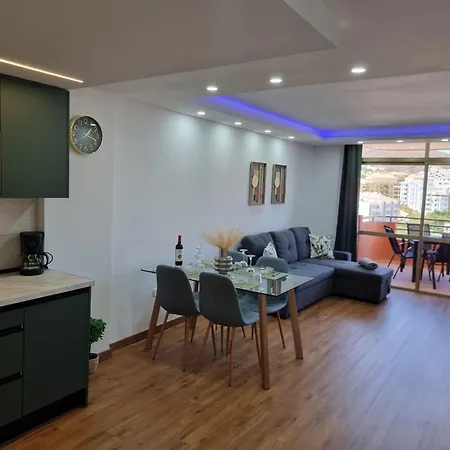 Casa Liotro 2, Comfortable, Panoramic,central, Near The Sea,swimming Pool,wifi,terrace * Лос Кристианос