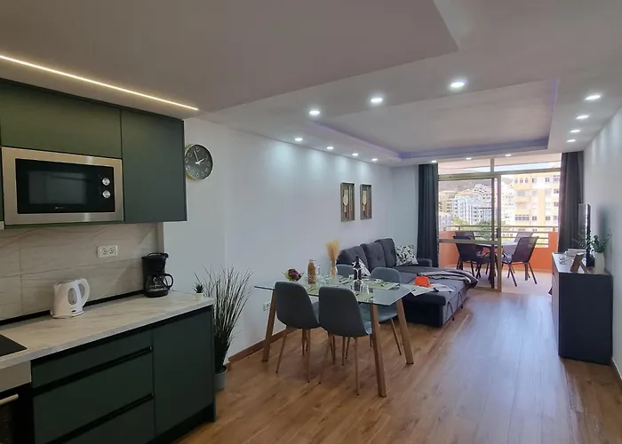 Casa Liotro Comfortable, Panoramic,central, Near The Sea,swimming Pool,wifi,terrace Daire