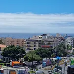 Casa Liotro 2, Comfortable, Panoramic,central, Near The Sea,swimming Pool,wifi,terrace Los Cristianos (Tenerife)